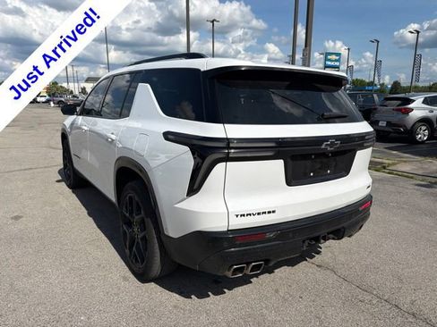 Used 2024 Chevrolet Traverse RS FWD image 5
