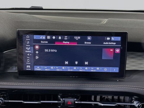 Used 2025 Alfa Romeo Tonale w/ Premium Package image 24