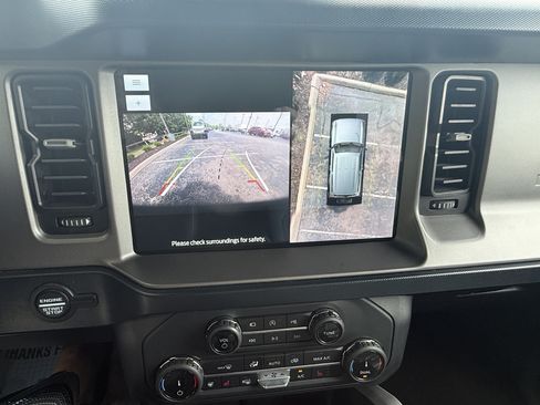 Used 2022 Ford Bronco Outer Banks AWD/4WD image 11