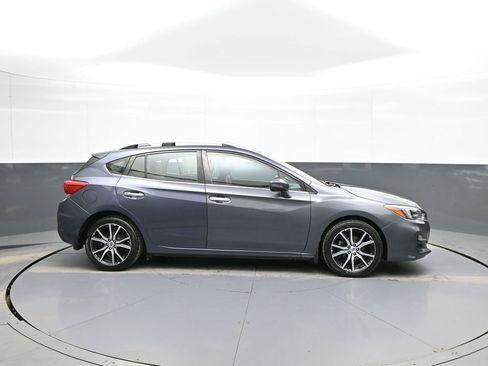 Used 2017 Subaru Impreza 2.0i Limited w/ Moonroof/BSD & Rcta/Eyesight image 5