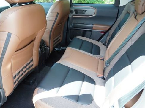 Certified 2025 Ford Bronco Sport Outer Banks w/ Outer Banks Tech Package+ AWD/4WD image 17