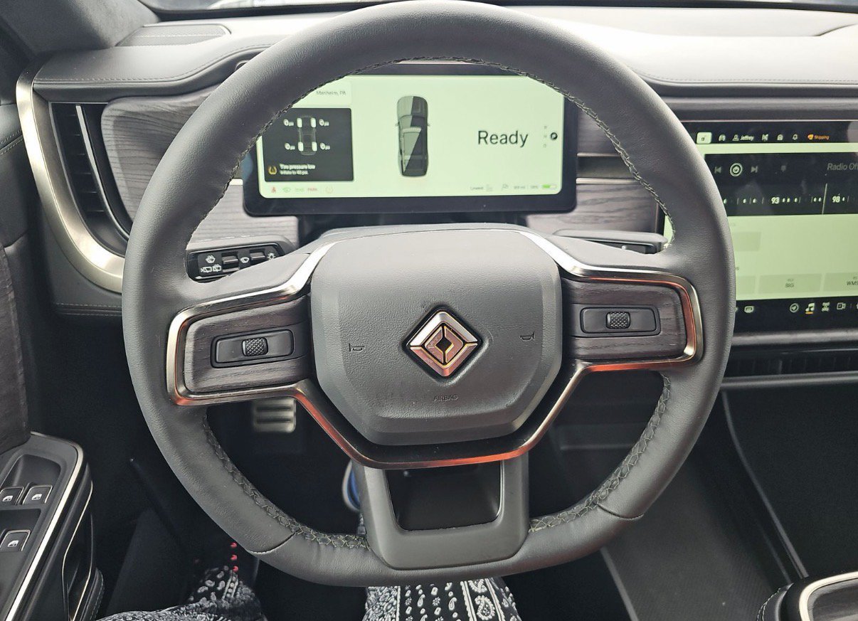 Used 2024 Rivian R1S Adventure Quad AWD/4WD image 10