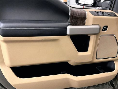 Used 2019 Ford F250 Lariat w/ Lariat Ultimate Package image 22