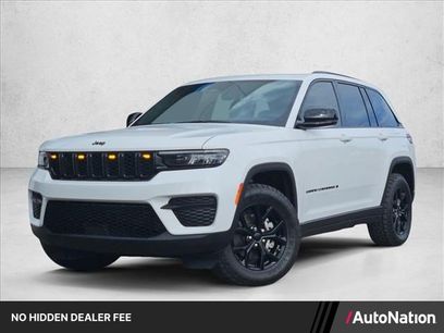 Used 2025 Jeep Grand Cherokee Altitude