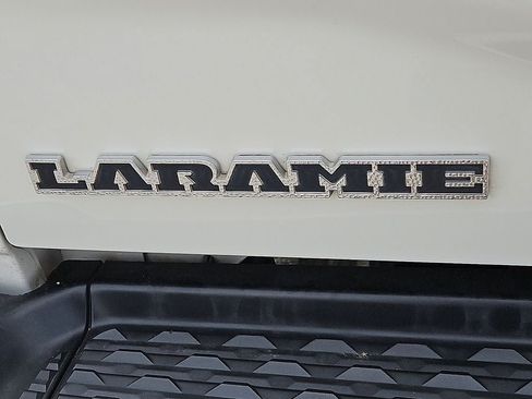 Used 2024 RAM 2500 Laramie w/ Off Road Package AWD/4WD image 17