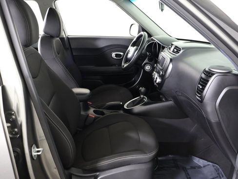 Used 2018 Kia Soul image 24