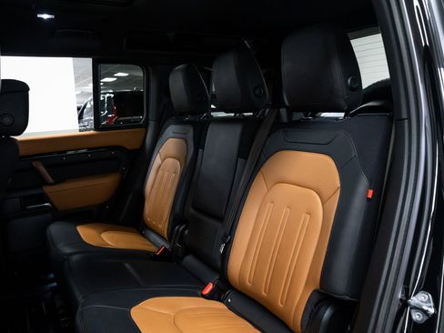 Used 2021 Land Rover Defender 110 X image 21