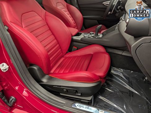 Used 2026 Alfa Romeo Giulia AWD image 29