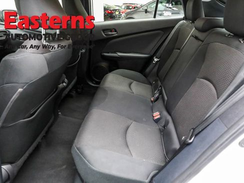 Used 2022 Toyota Prius LE image 19