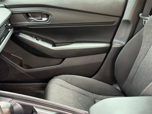 Used 2023 Honda Accord EX image 13