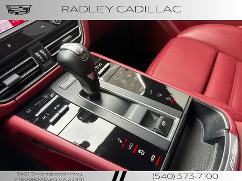 Used 2023 Porsche Macan GTS image 10
