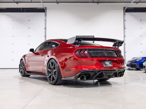 Used 2021 Ford Mustang Shelby GT500 w/ Carbon Fiber Track Pack RWD image 6