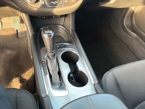 Used 2018 Chevrolet Malibu LT FWD image 83