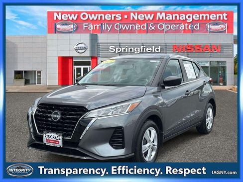 Used 2025 Nissan Kicks Play S FWD image 1