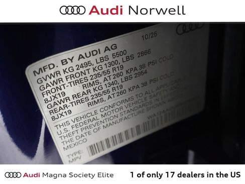 Used 2025 Audi Q5 Premium Plus w/ Premium Plus AWD/4WD image 3