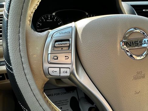 Used 2016 Nissan Altima 2.5 SL w/ 2.5 Technology w/LED Package FWD image 15