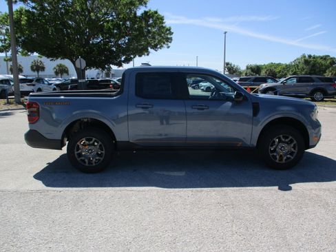 New 2025 Ford Maverick Tremor image 8