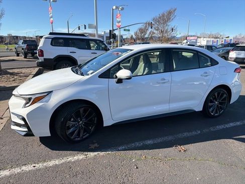 Certified 2025 Toyota Corolla SE image 14