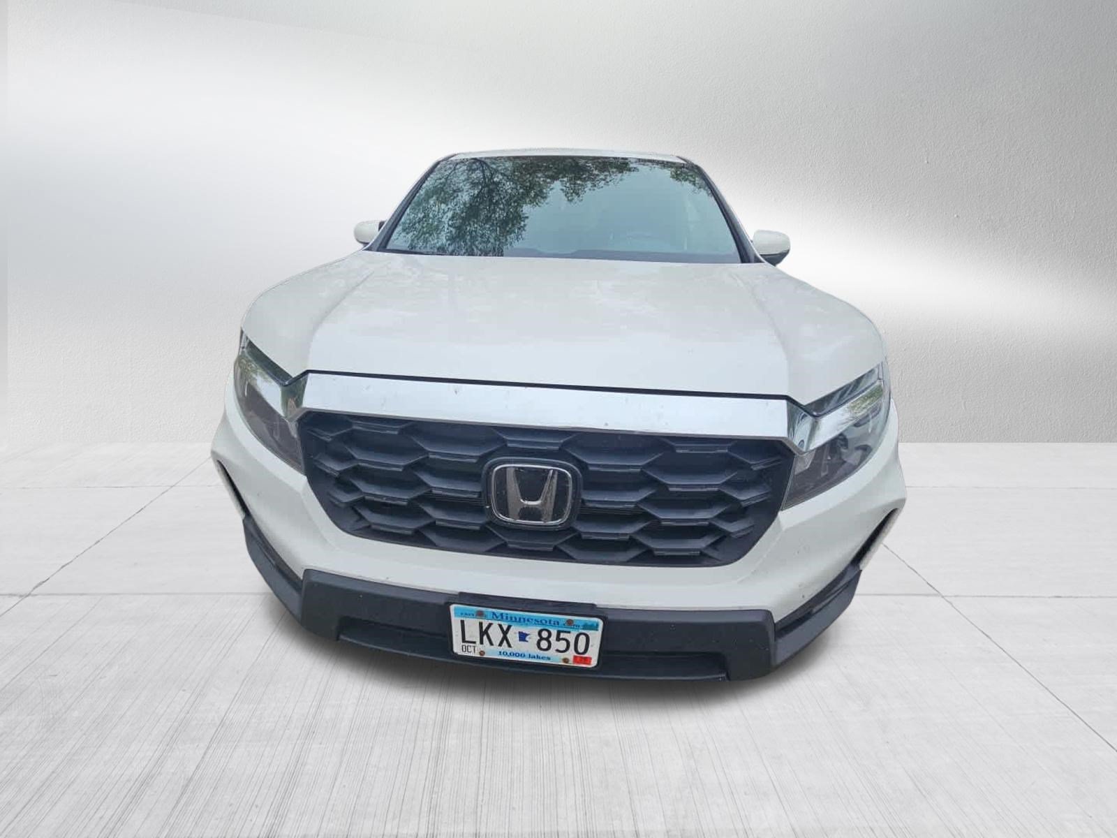 Used 2023 Honda Passport EX-L image 2