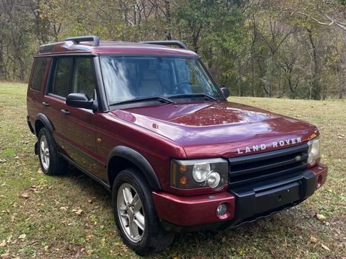 Used 2004 Land Rover Discovery SE image 2