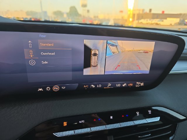 Certified 2025 Buick Enclave Preferred FWD image 19