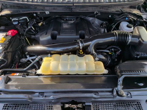 Used 2019 Ford Expedition Limited w/ Equipment Group 302A image 36