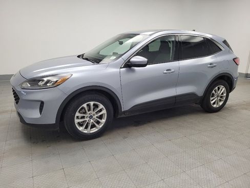 Used 2022 Ford Escape SE image 2