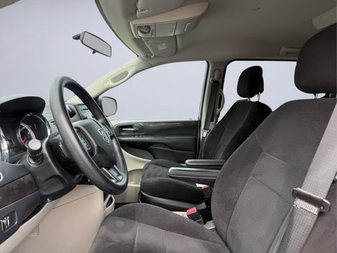 Used 2013 Dodge Grand Caravan SE FWD image 14