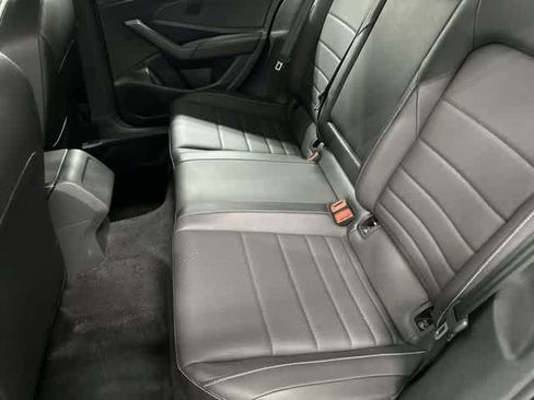 Used 2024 Volkswagen Jetta SE FWD image 11