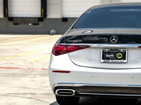 Used 2024 Mercedes-Benz Maybach S 580 4MATIC image 14