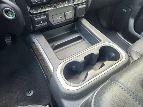 Used 2021 Chevrolet Silverado 1500 LT Trail Boss w/ Convenience Package II AWD/4WD image 24
