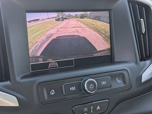 Used 2023 GMC Terrain SLE w/ Driver Convenience Package FWD image 23