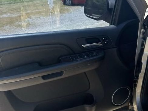 Used 2008 GMC Sierra 1500 Denali AWD/4WD image 14