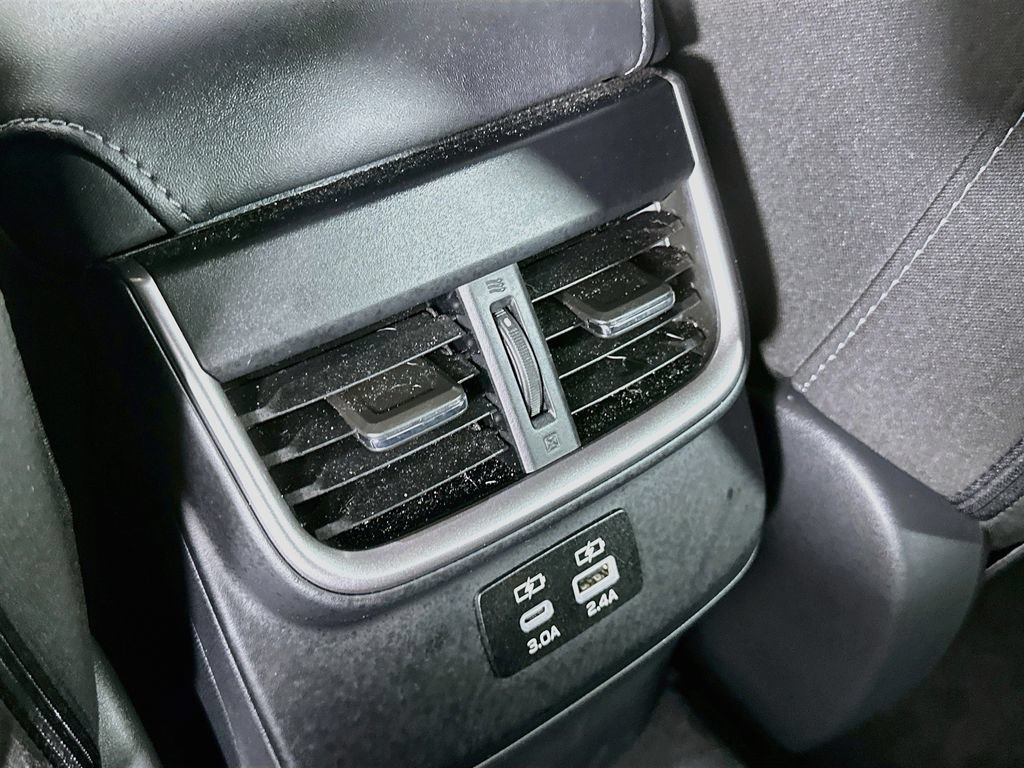 Used 2025 Subaru Legacy Premium AWD/4WD image 32