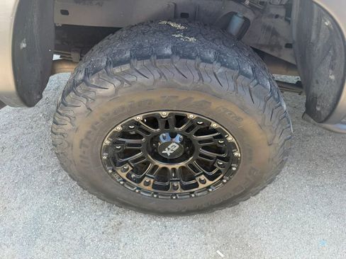 Used 2017 Toyota Tacoma TRD Off-Road w/ Tow Package (A/T) image 29