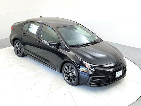 Certified 2024 Toyota Corolla SE FWD image 13