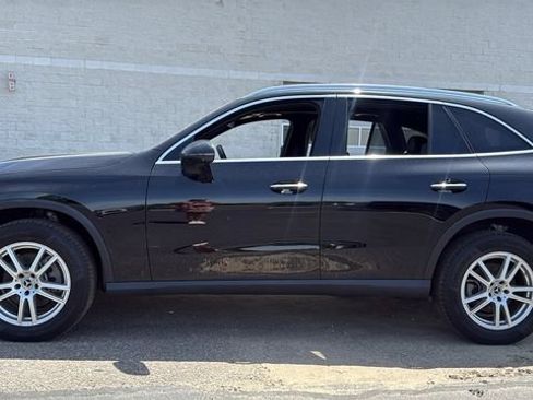 Certified 2025 Mercedes-Benz GLC 300 4MATIC image 6