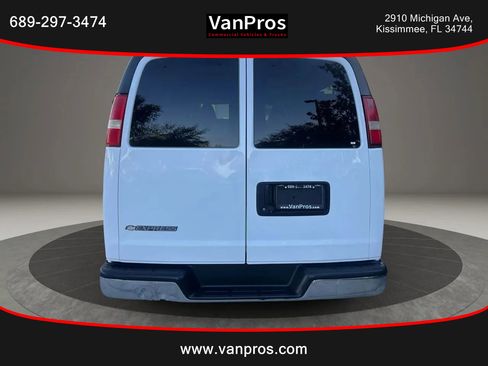Used 2018 Chevrolet Express 3500 LT w/ LT Preferred Equipment Group image 4
