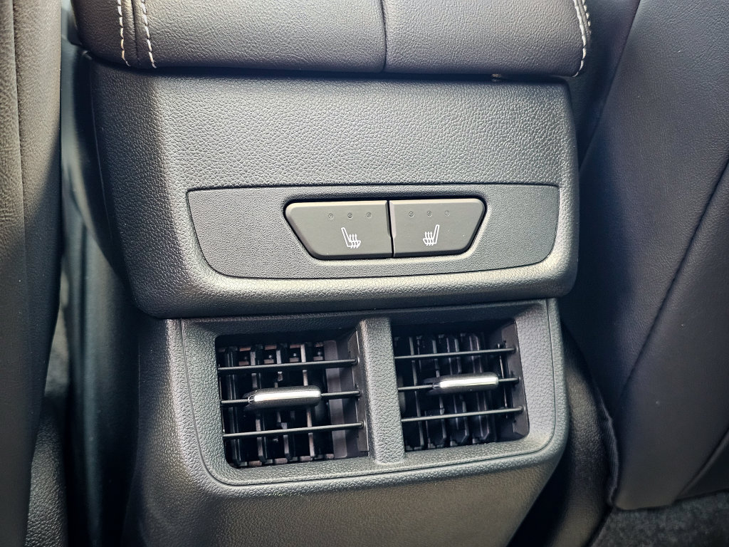 New 2026 GMC Terrain Denali w/ LPO, Floor Liner Package AWD/4WD image 35