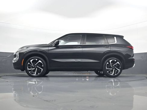 Used 2022 Mitsubishi Outlander SE AWD/4WD image 29