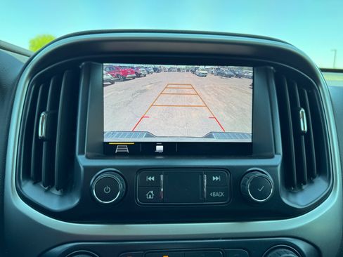 Used 2019 Chevrolet Colorado LT w/ Colorado RST Special Edition RWD image 21