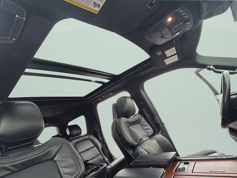 Used 2023 Lincoln Navigator Reserve image 31
