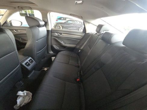 Used 2018 Honda Accord EX-L image 6