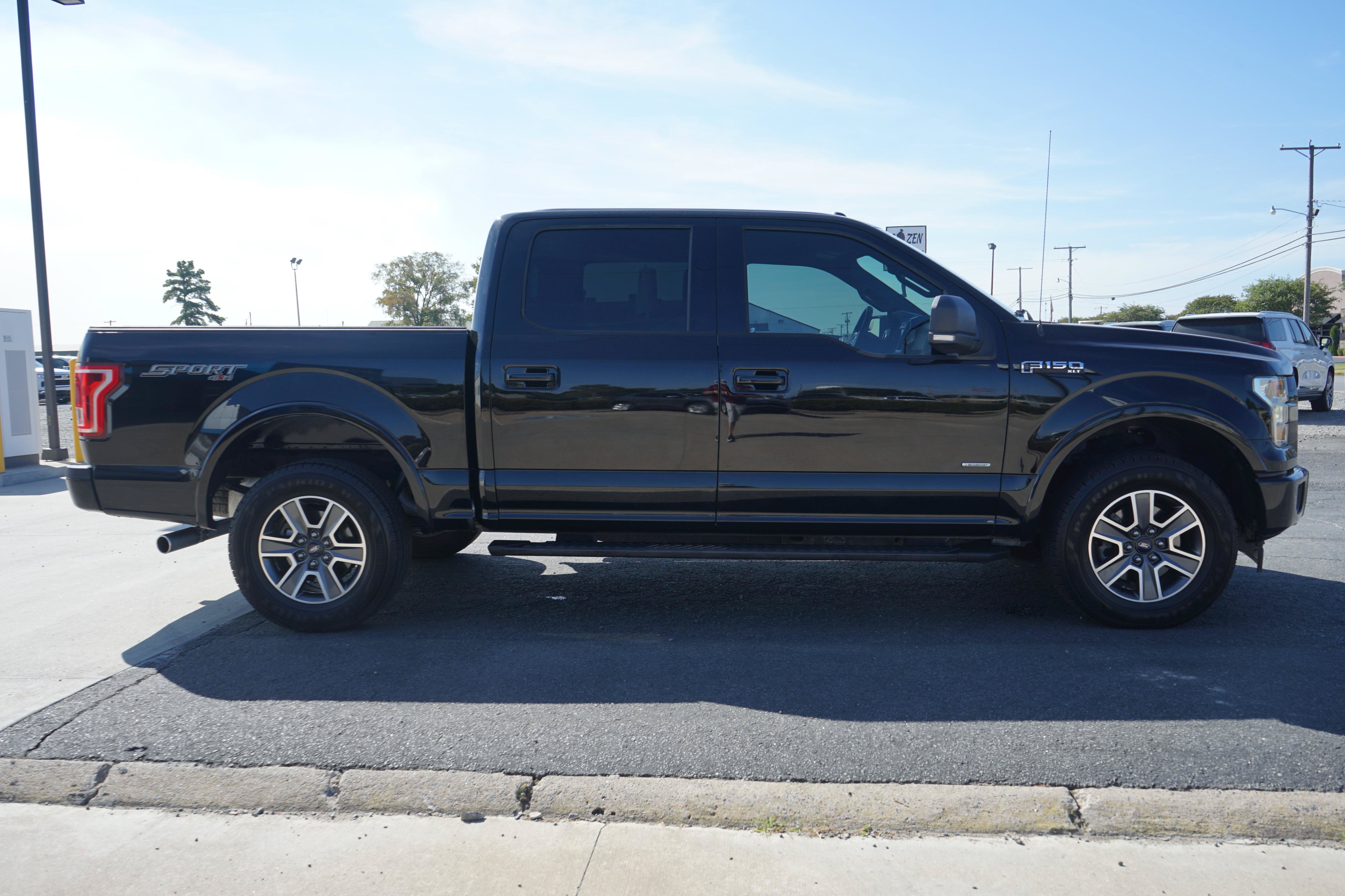 Used 2017 Ford F150 XLT w/ Equipment Group 302A Luxury AWD/4WD image 6