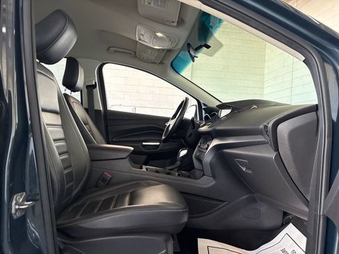 Used 2019 Ford Escape SEL AWD/4WD image 15