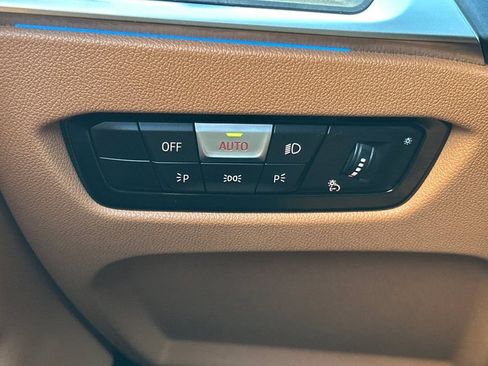 Used 2023 BMW i4 eDrive35 w/ Premium Package RWD image 31