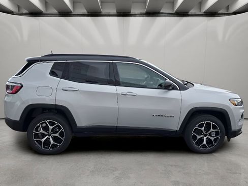 New 2026 Jeep Compass Limited AWD/4WD image 6