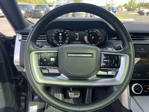 Used 2023 Land Rover Range Rover SV image 19