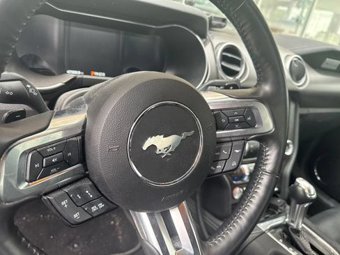 Used 2022 Ford Mustang GT Premium w/ Equipment Group 401A RWD image 7