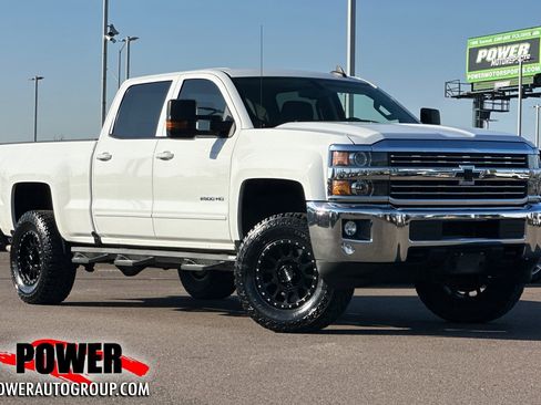 Used 2016 Chevrolet Silverado 2500 LT w/ LT Convenience Package image 1